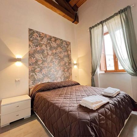 Il Vico Bed & Breakfast L'Aquila Bagian luar foto